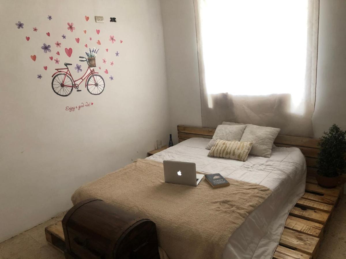 Hostel Las Palmas Vilcabamba Bagian luar foto