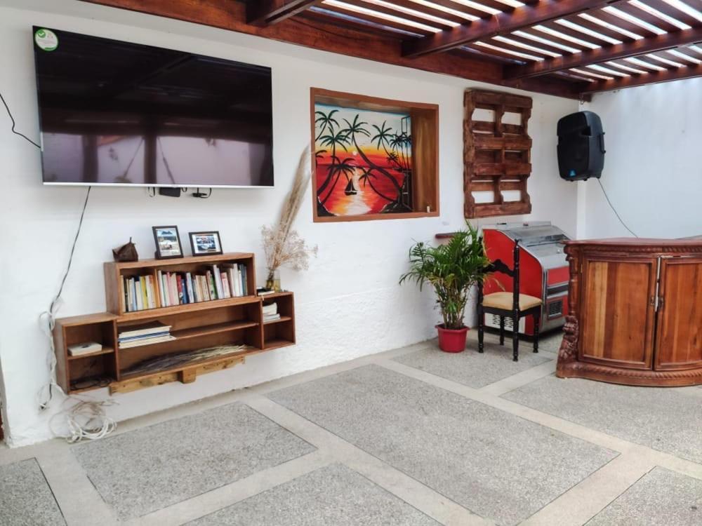 Hostel Las Palmas Vilcabamba Bagian luar foto