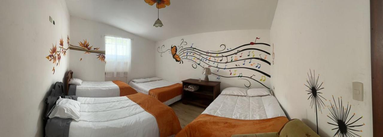 Hostel Las Palmas Vilcabamba Bagian luar foto
