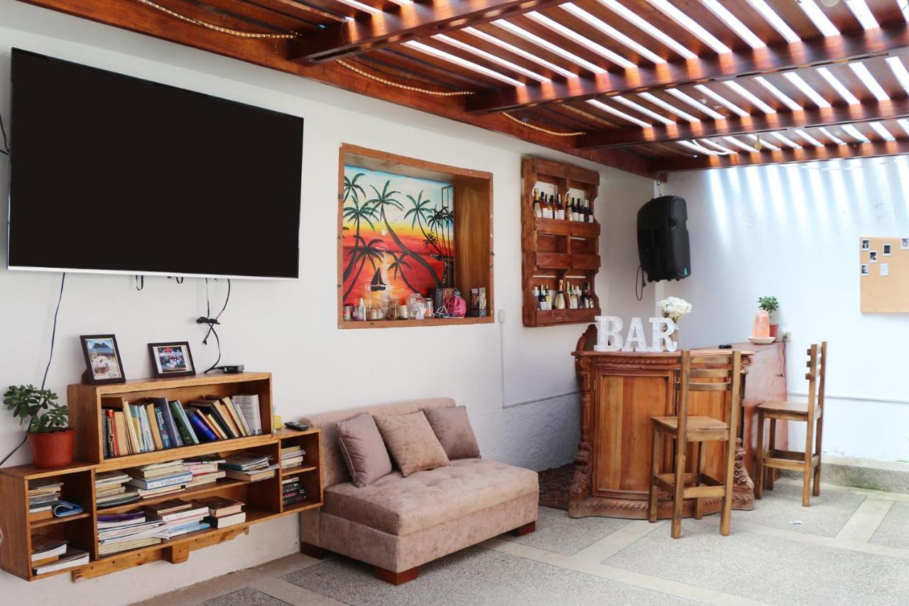 Hostel Las Palmas Vilcabamba Bagian luar foto