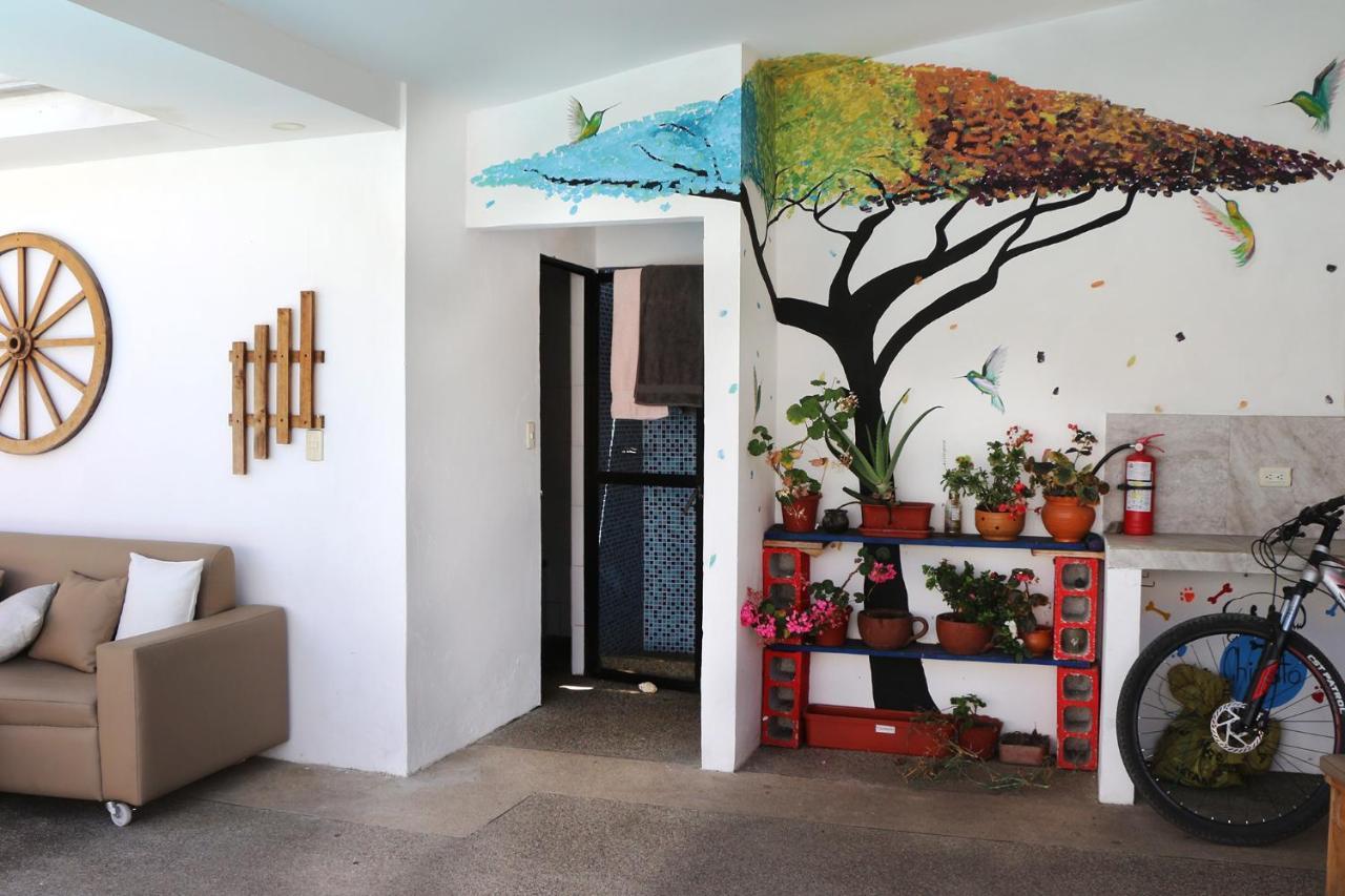 Hostel Las Palmas Vilcabamba Bagian luar foto